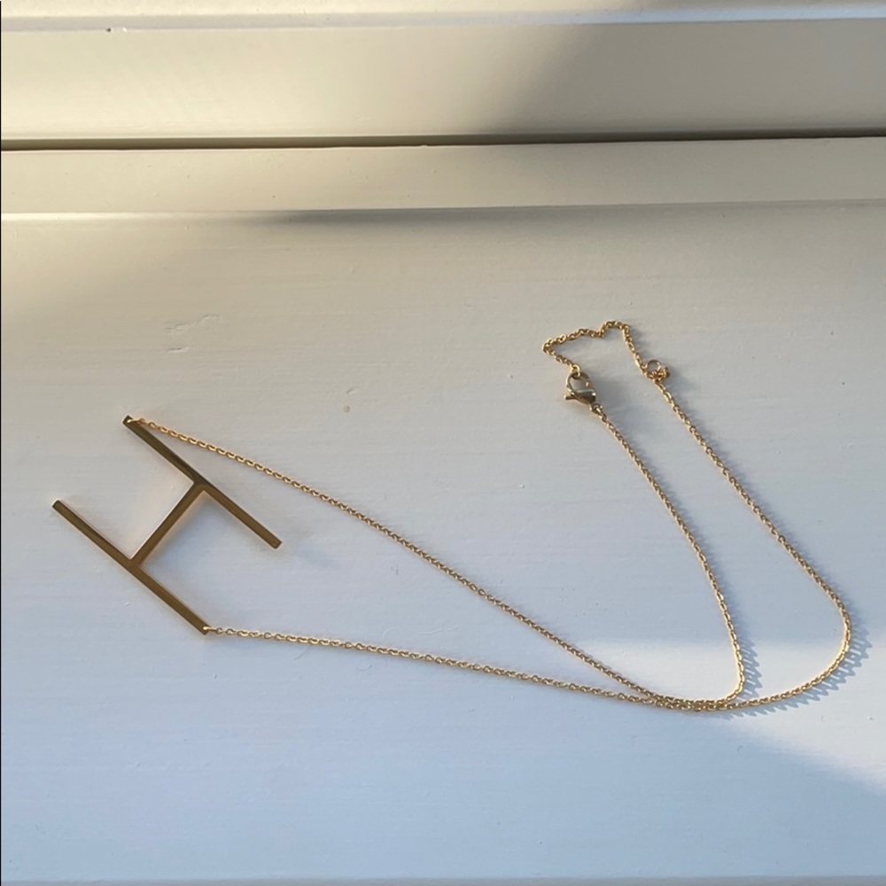 H necklace